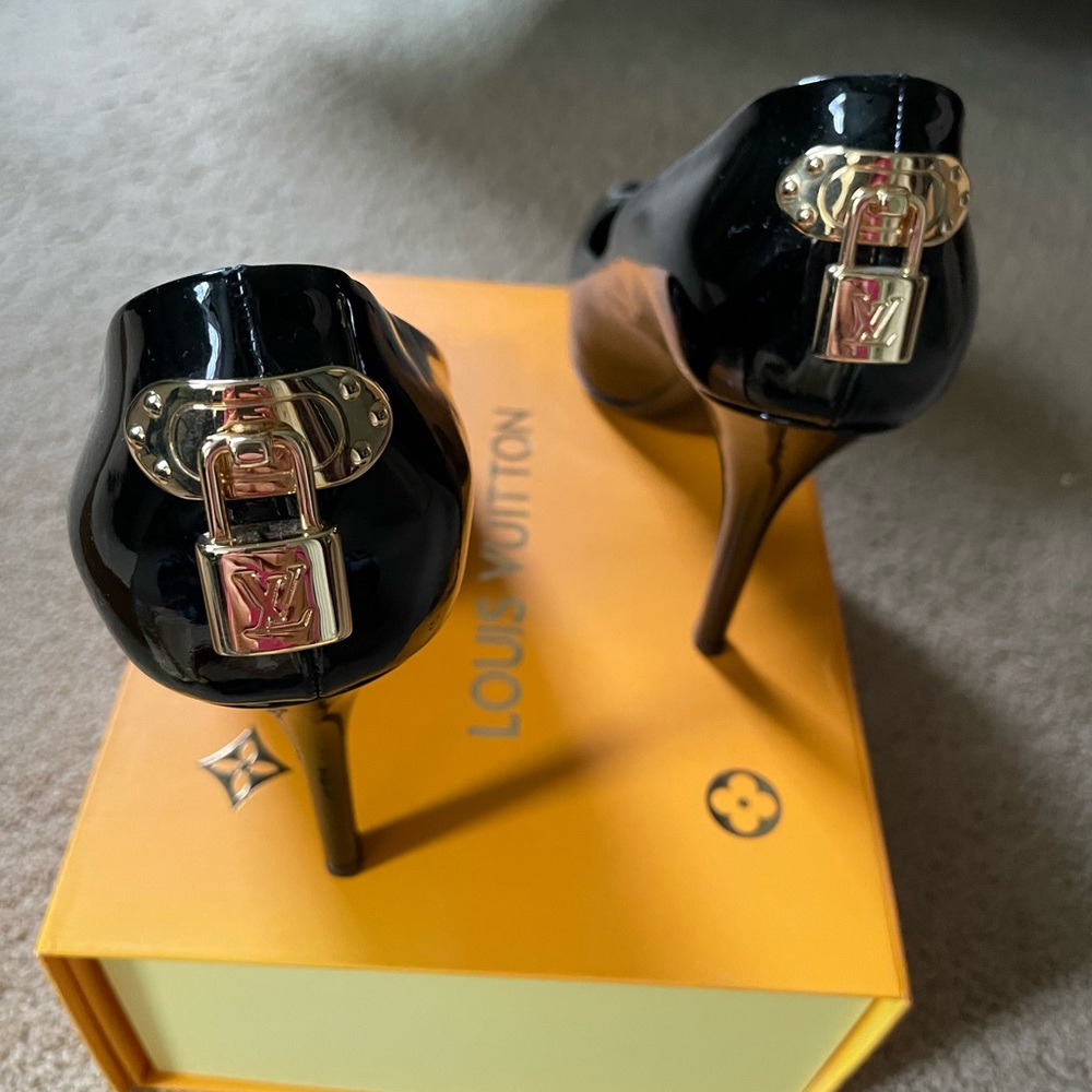 louis vuitton pumps